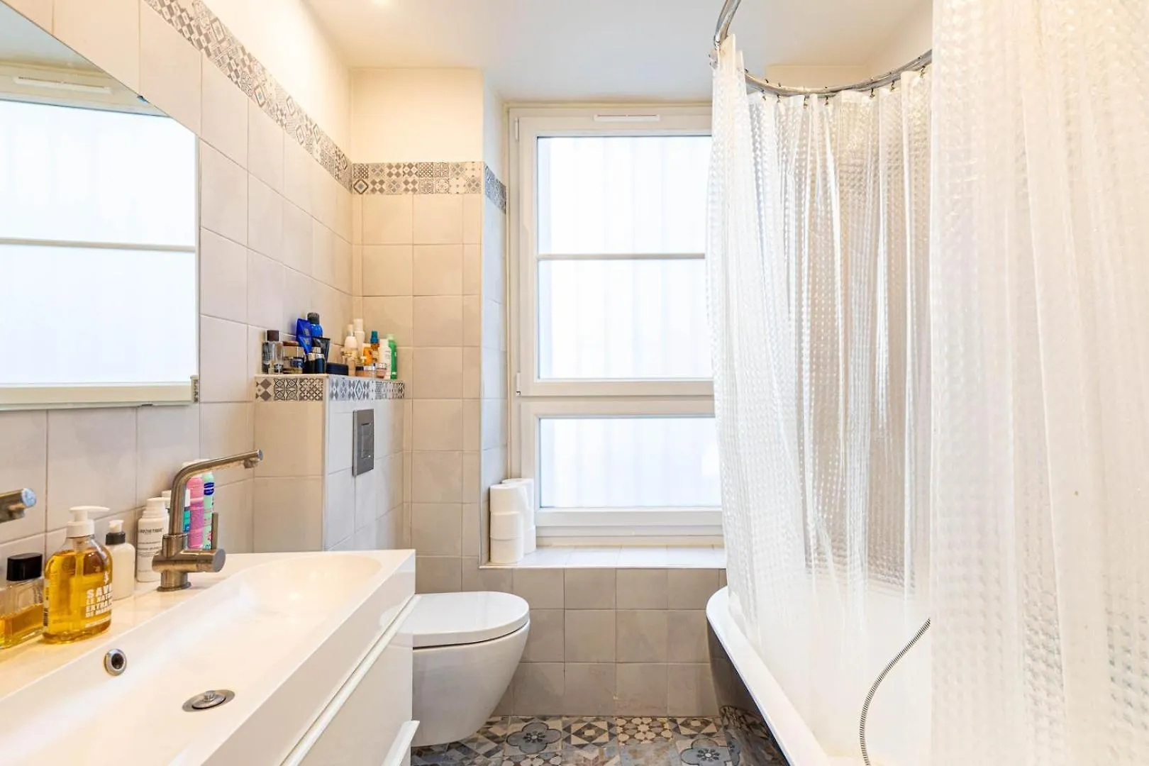 Guestready - Bright Retreat Near The Wall Of Love Paris