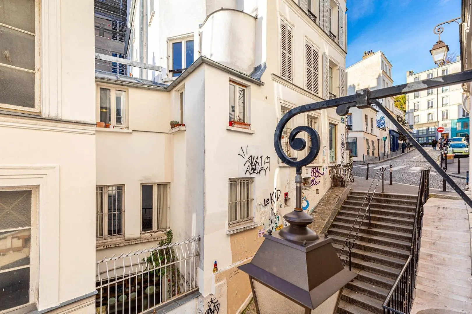 Guestready - Bright Retreat Near The Wall Of Love Paris France
